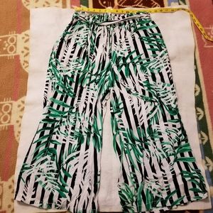Davi & Dani Palazzo Pants (Wide Legs) Size L
